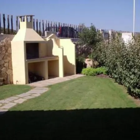 Vittorio House Indipendente Con Giardino A Holiday home Villasimius