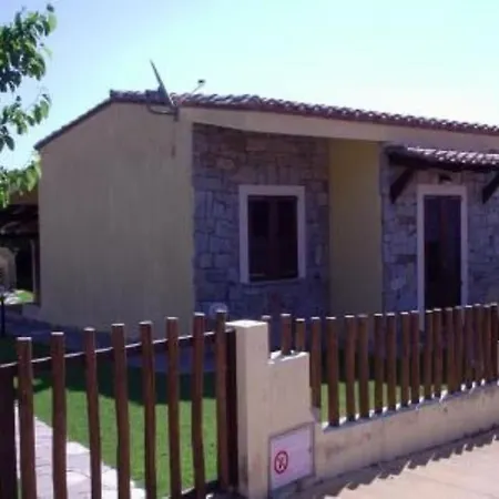 Vittorio House Indipendente Con Giardino A * Villasimius