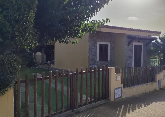 Vittorio House Indipendente Con Giardino A Сasa de vacaciones Villasimius