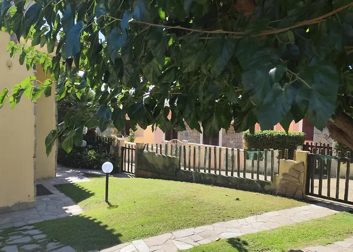 Vittorio House Indipendente Con Giardino A Villasimius